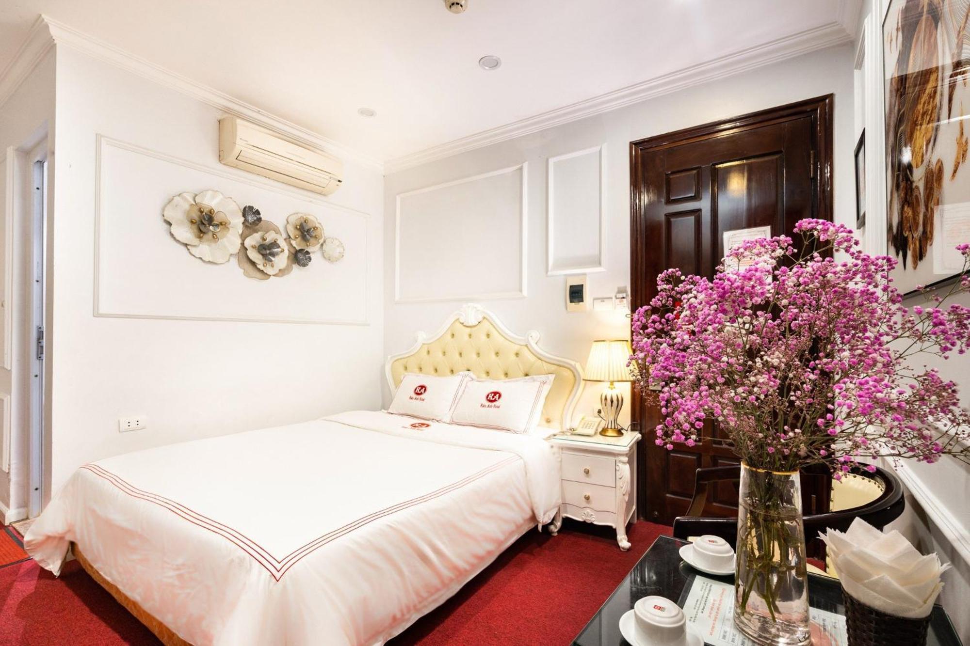 Kieu Anh Hotel - 81 Trung Kinh - By Bay Luxury Hà Nội Ngoại thất bức ảnh